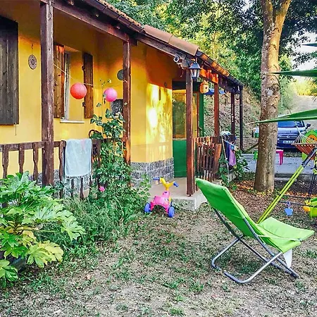 Pet Friendly In With Kitchen Holiday home *