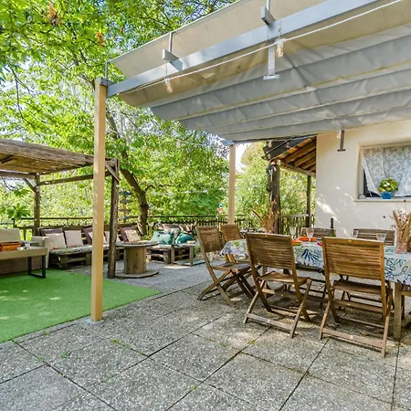 Gorgeous In With Wifi Dego