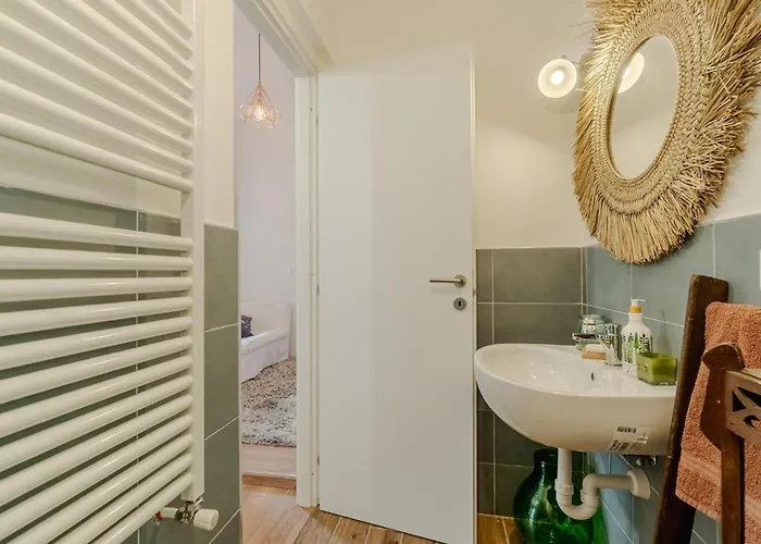 Gorgeous In With Wifi *