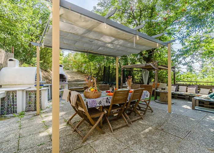 Gorgeous In With Wifi *